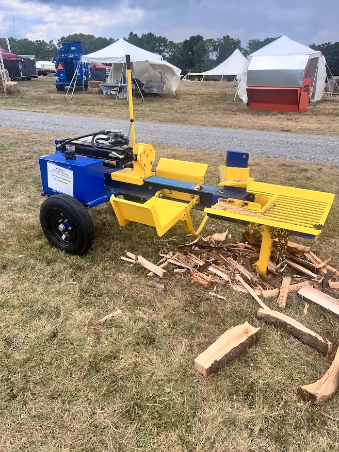 DYNA LS24-18 Log Splitter, 18 ton splitter, 14 second split cycle, Honda Gas Engine