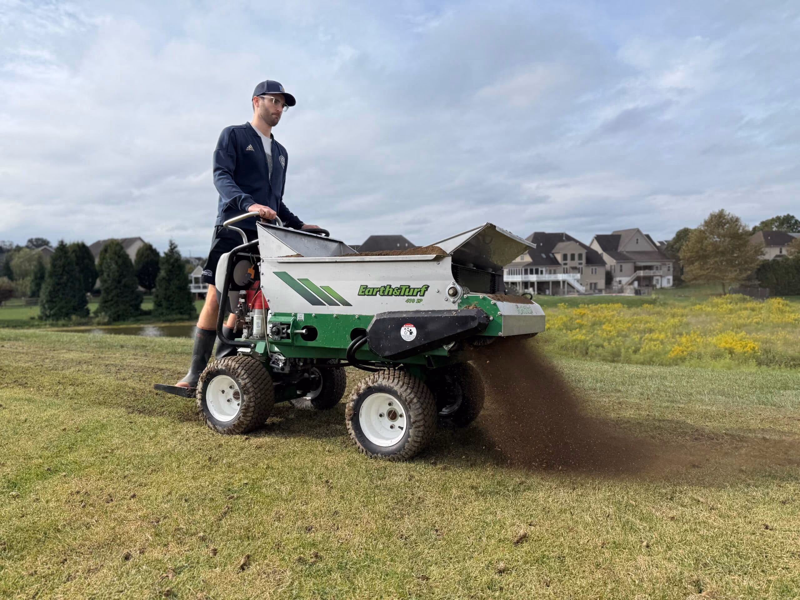 30" Stand on Topdresser