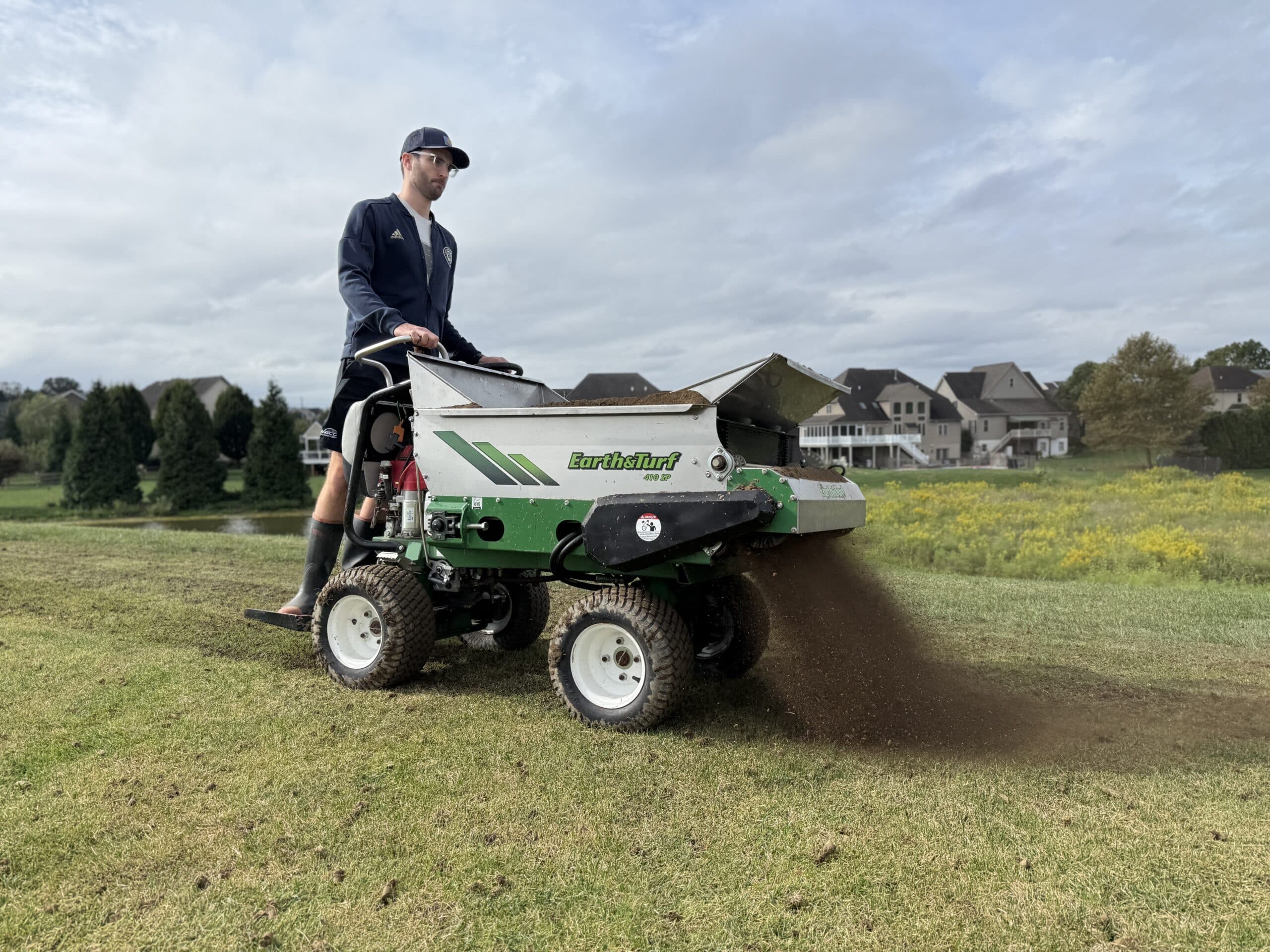 30" Stand on Topdresser