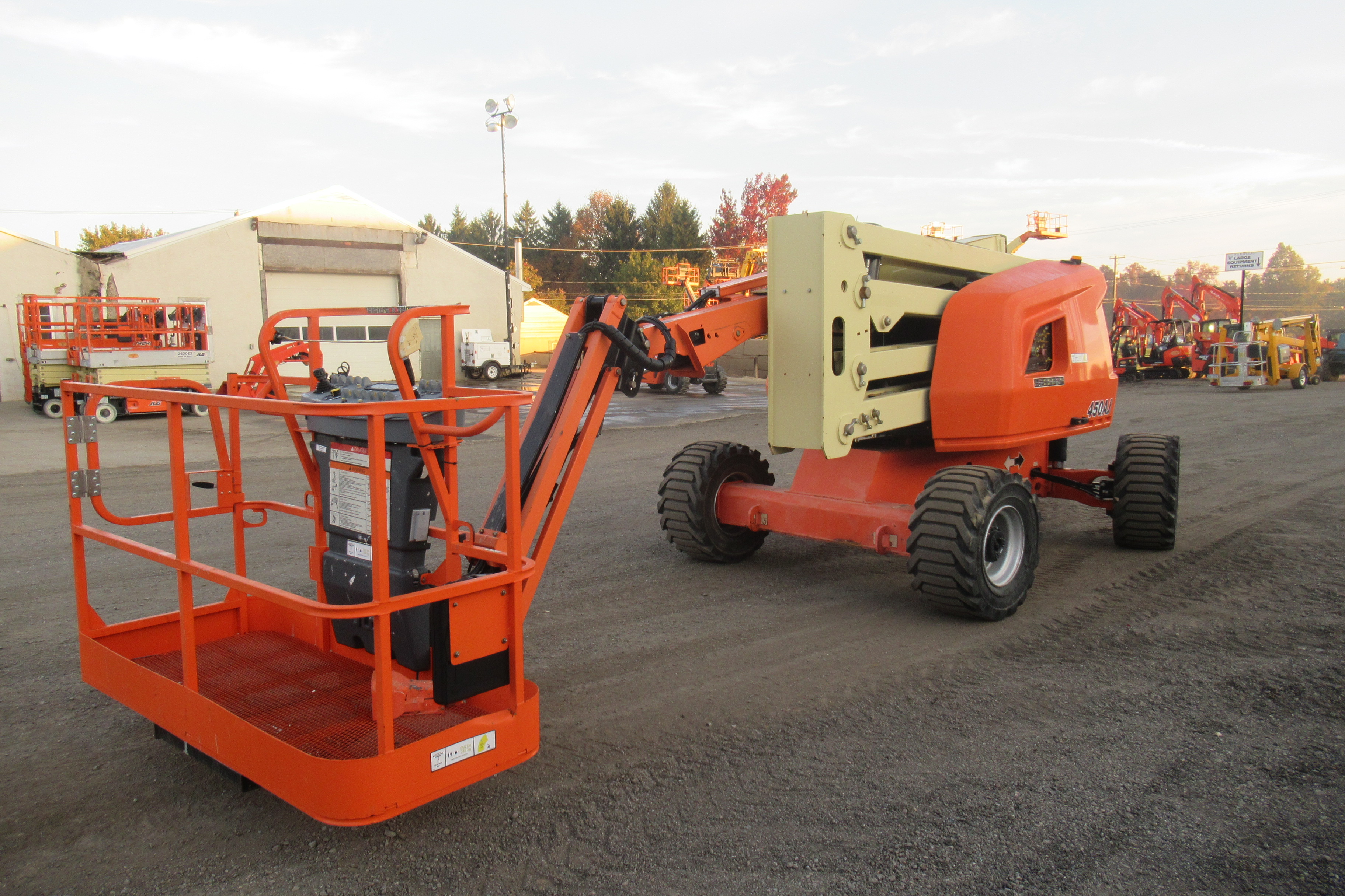 2019 JLG 450AJ