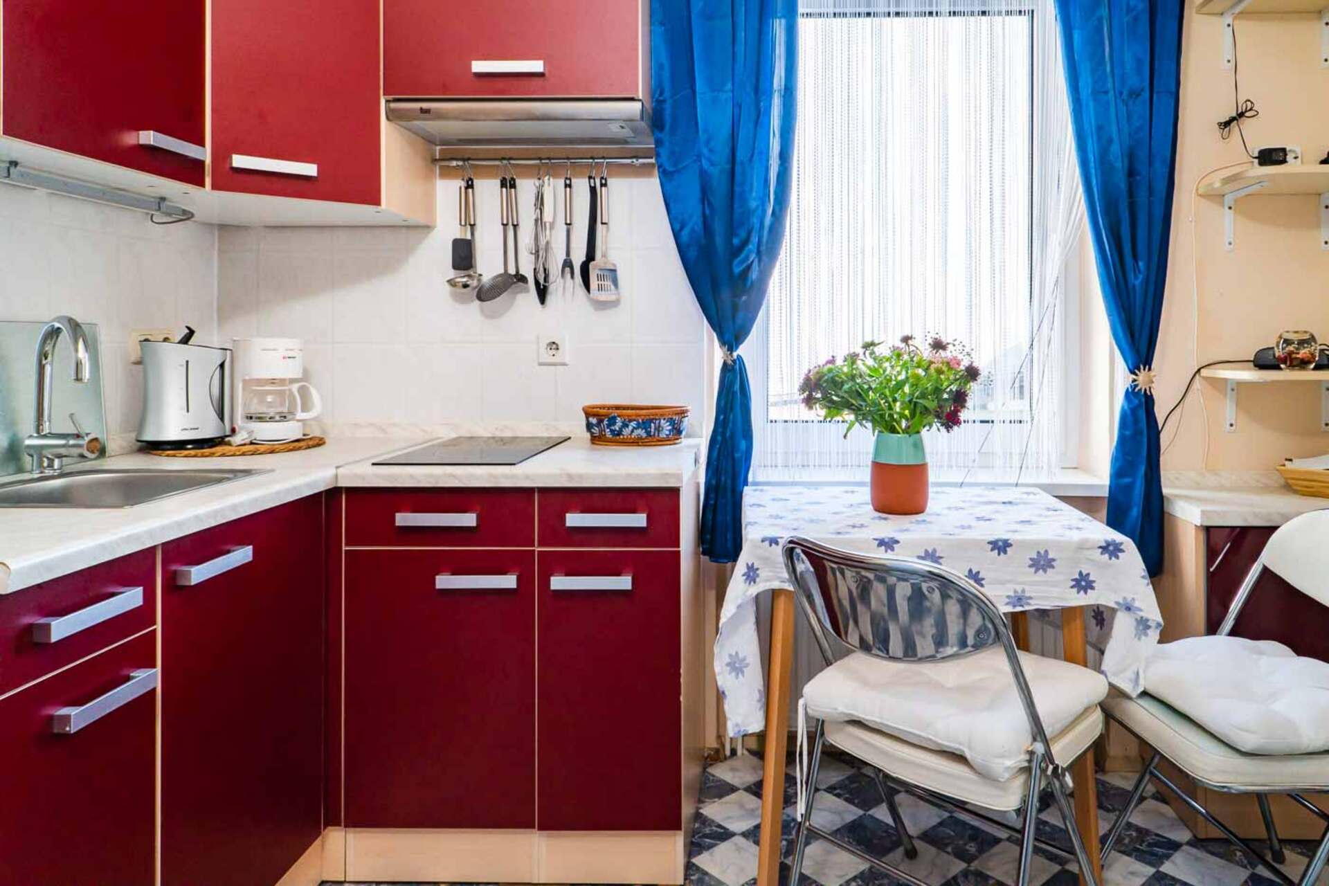 Kueche mit Essbereich