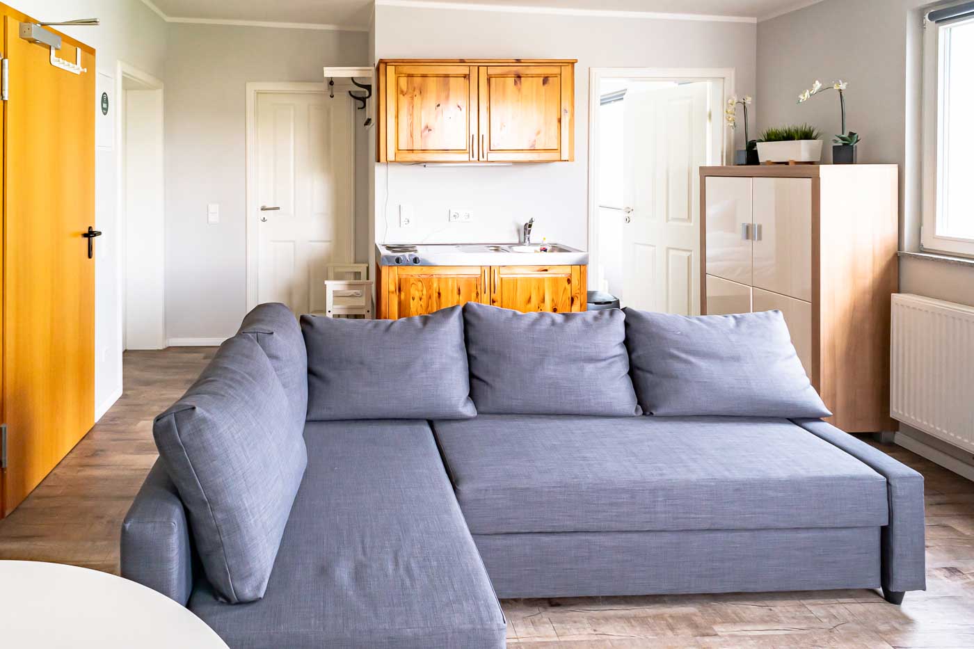 Graue Couch 