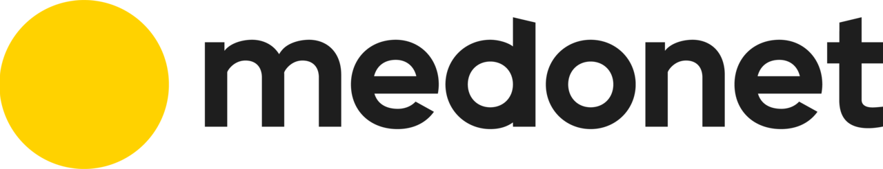 Logo Medonet z żółtym kołem i czarnym napisem.