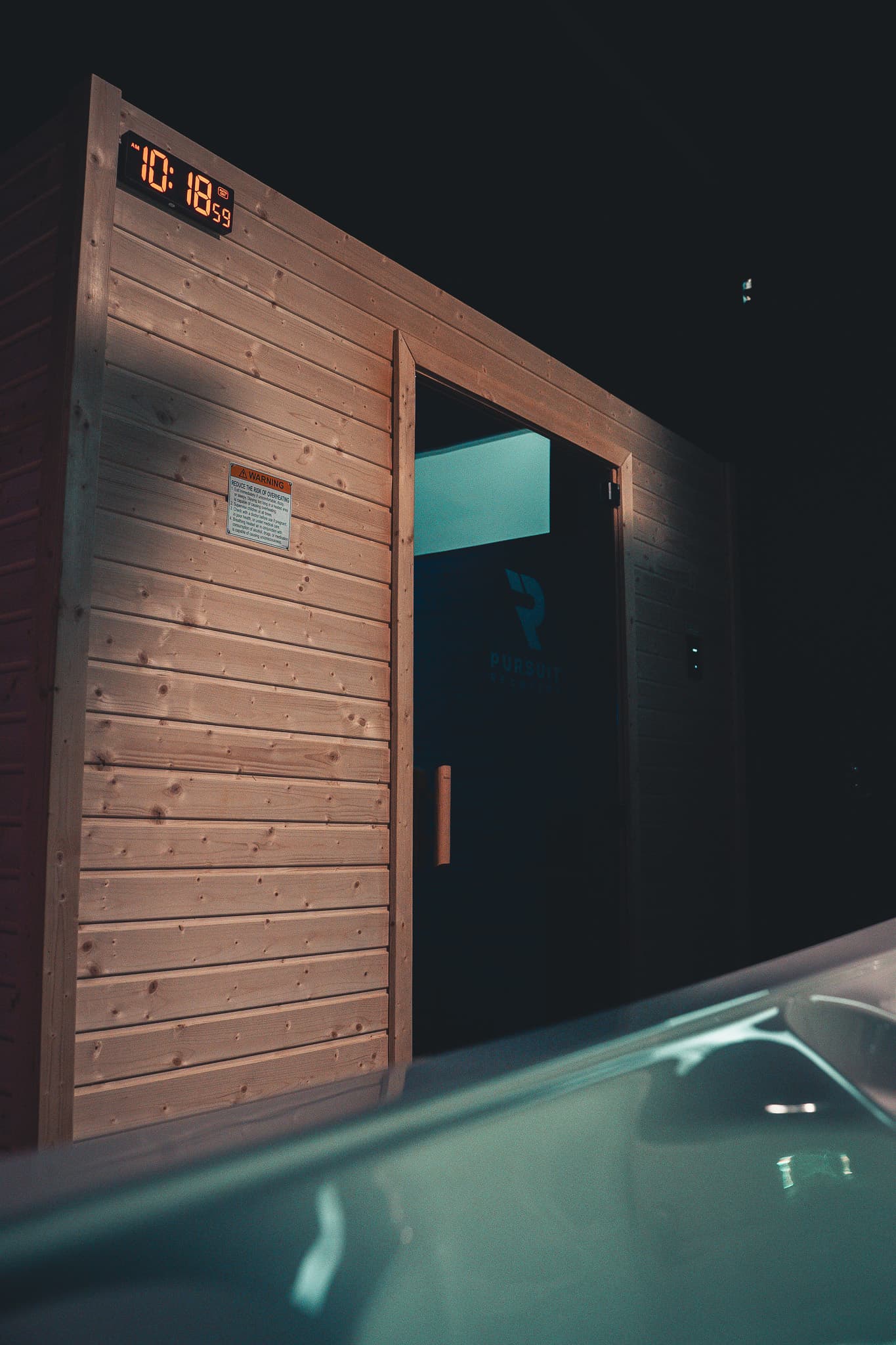 Recovery at Pursuit Training in Windsor features a sauna, cold plunge, hit tub, red light therapy and more