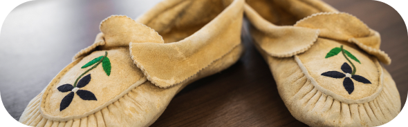 Confection de mocassins