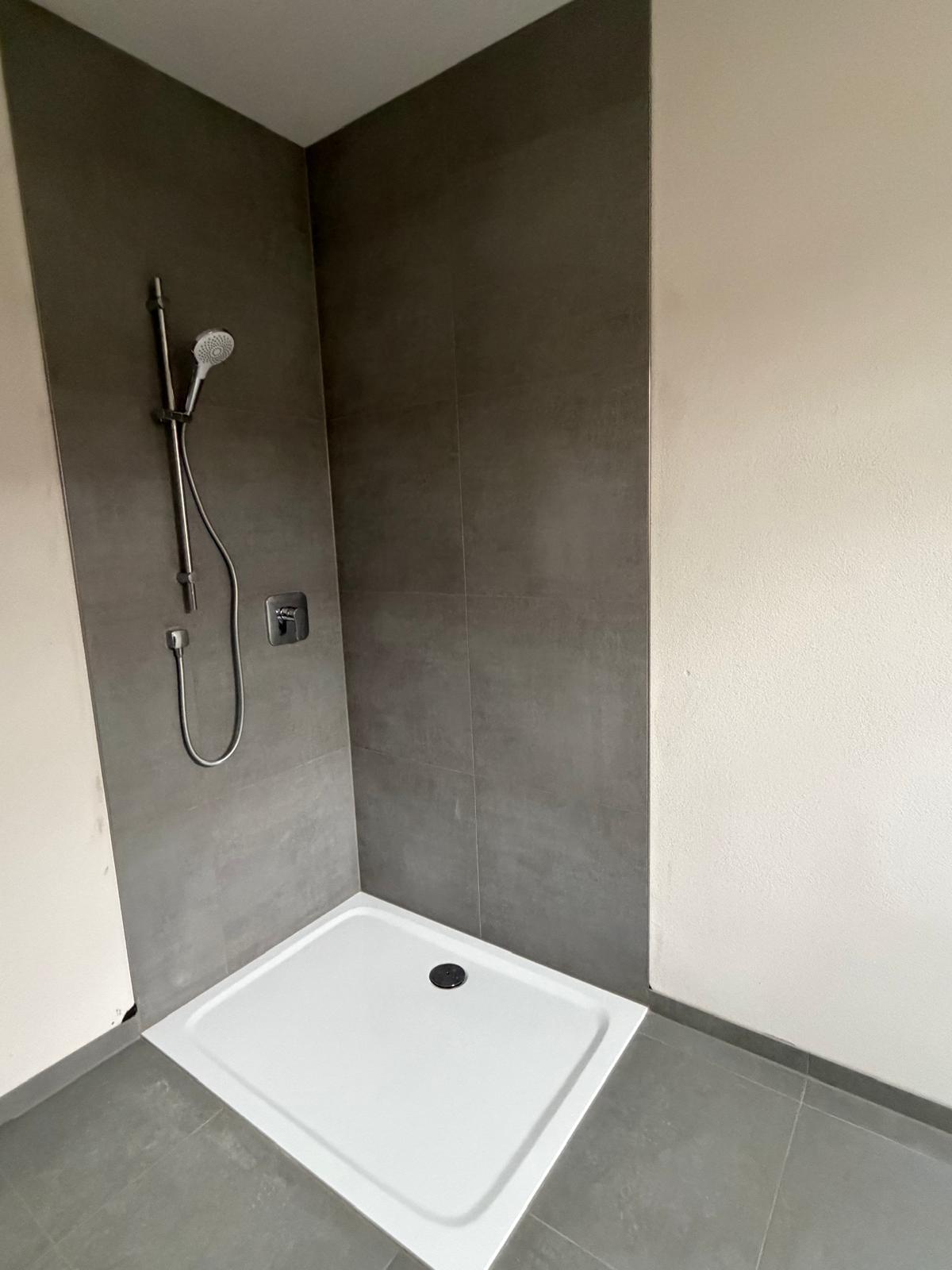 Weiteres Referenzfoto eines Fliesenprojekts