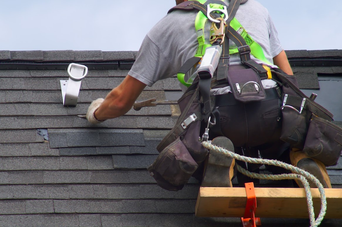 roof maintenance to extend roof lifespan