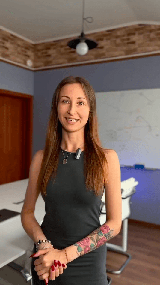 Відео постер з Анастасією, Project Manager