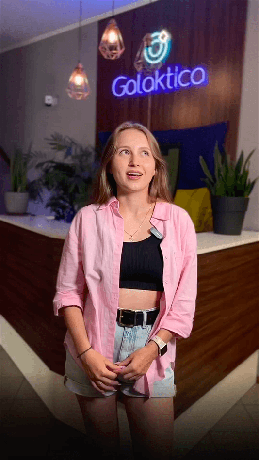 Відео постер з Марʼяною, HTML Developer