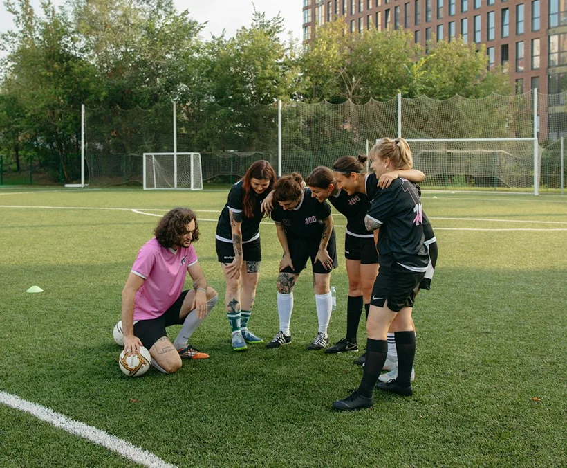 About features scroll big image