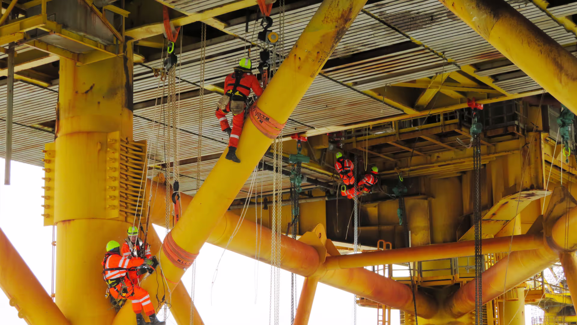 Tyra decommissioning preparation below deck works 