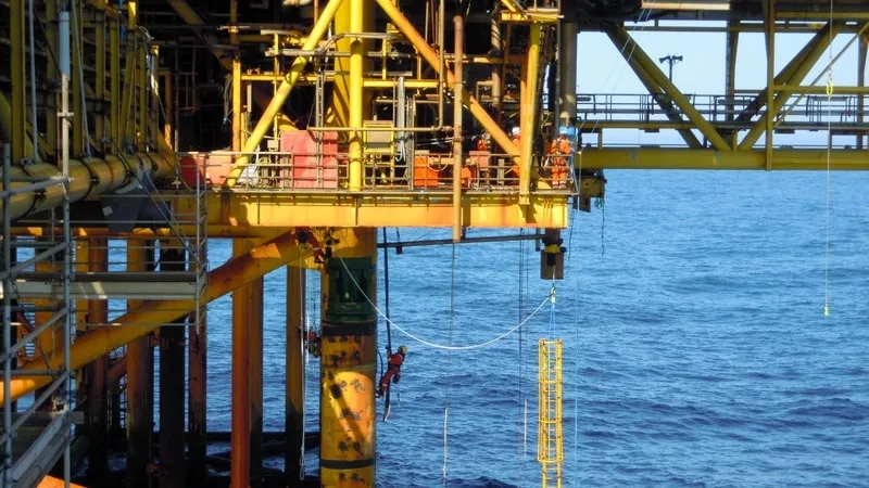 Tyra decommissioning preparation below deck works 