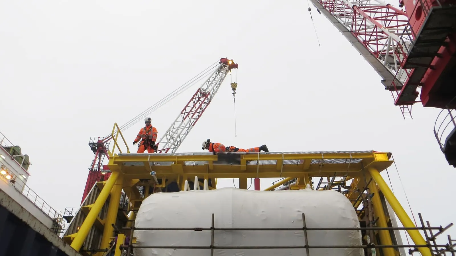 Installation of a pre assembled unit 