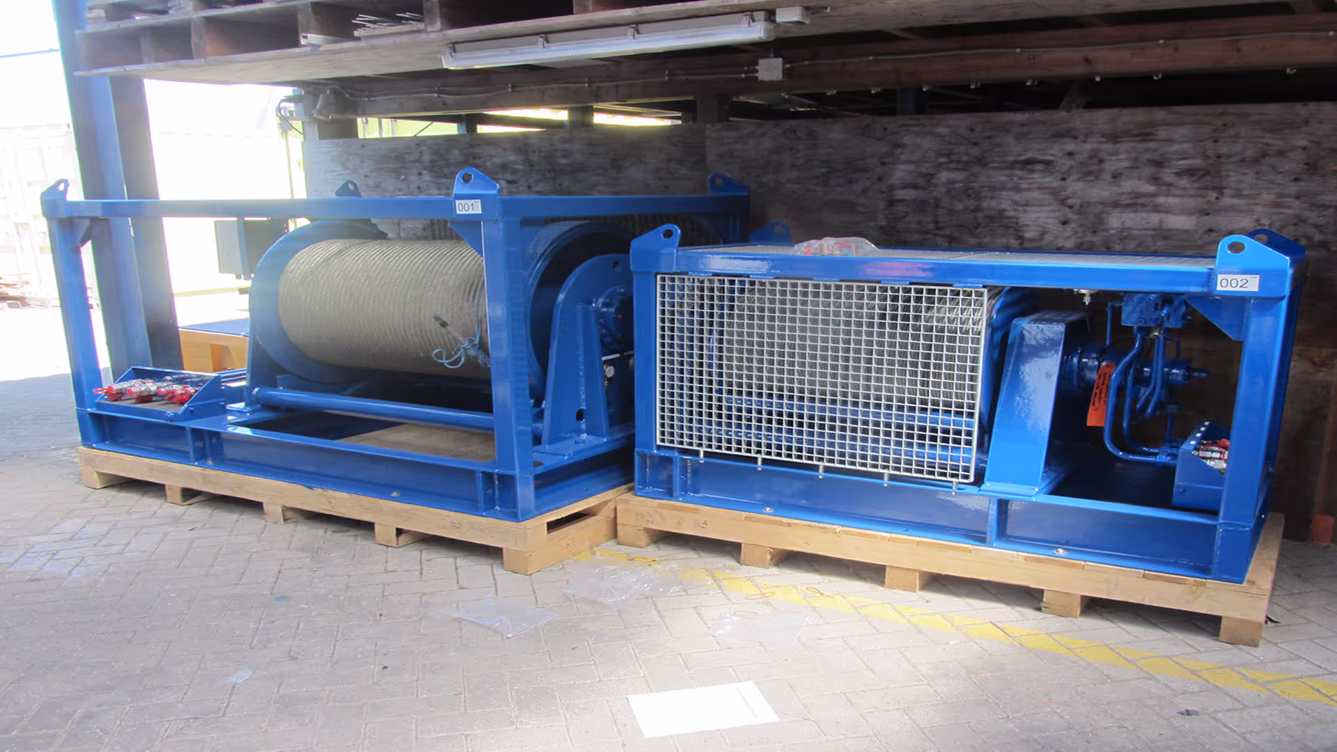 Electrical winches used for projects