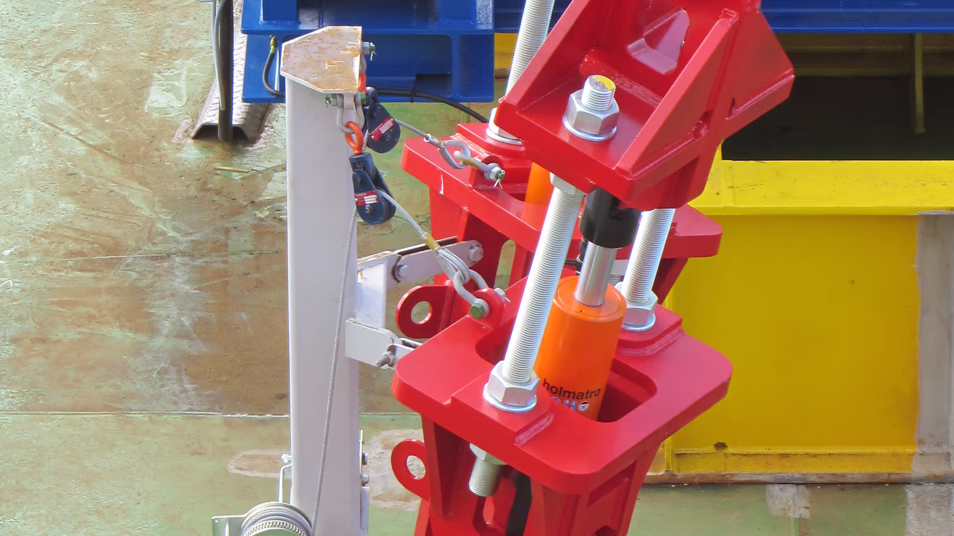 Monopile handling and skidding Zaratan 