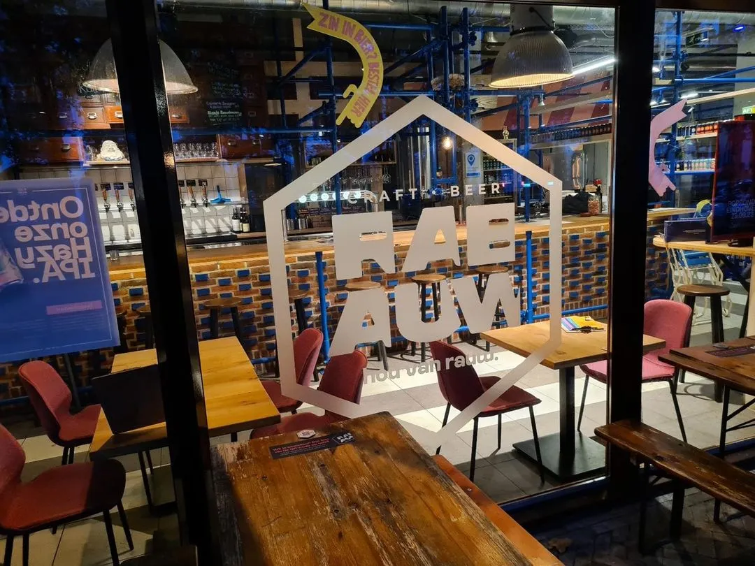 The Conbit brew masters have selected Rabauw brewery to brew Rigger's Reward. They are based in Conbit's hometown of Eindhoven, and run the company on a very social basis.