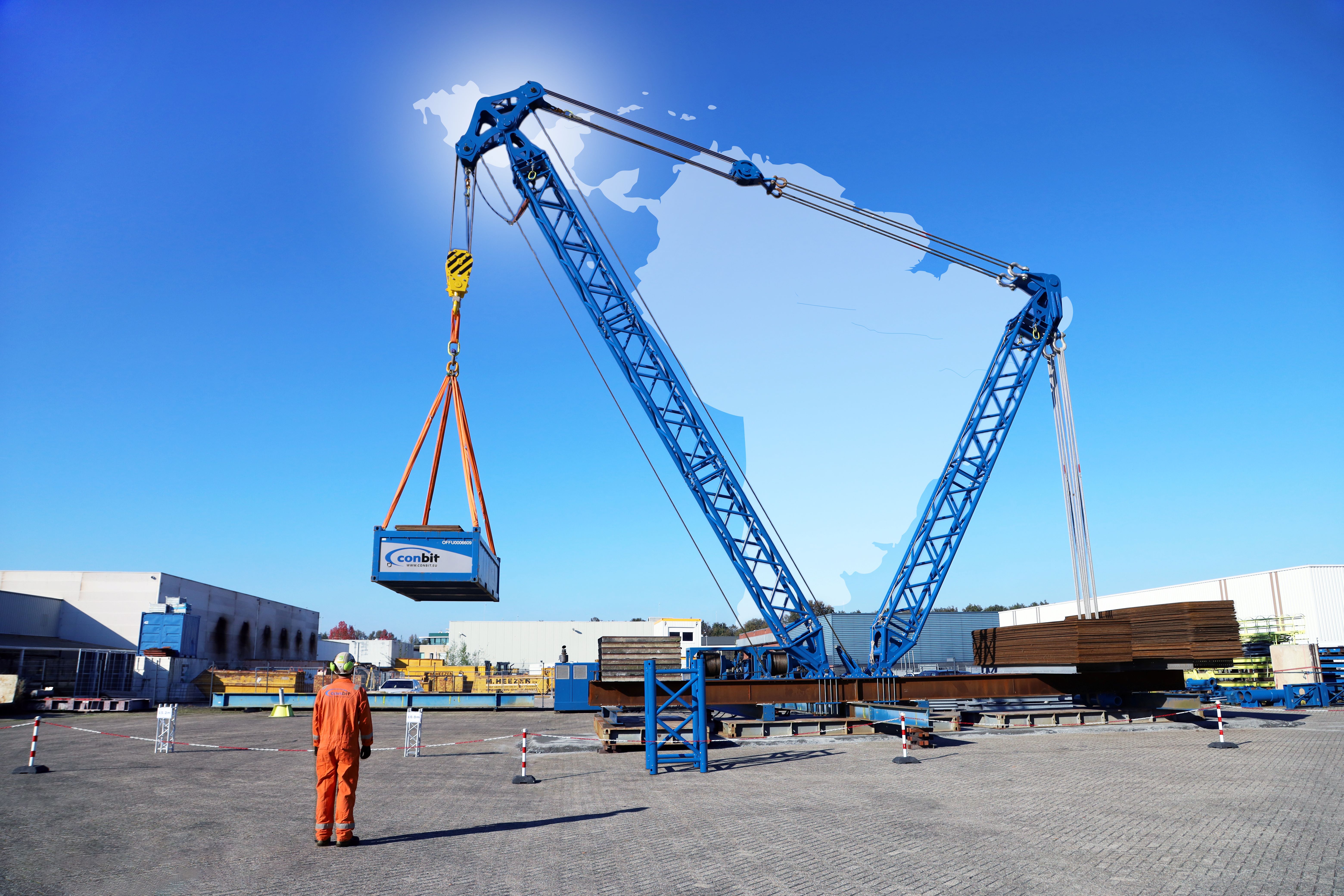 The SL900 is a modular lifting system allowing for offshore lifts exceeding 165 ton