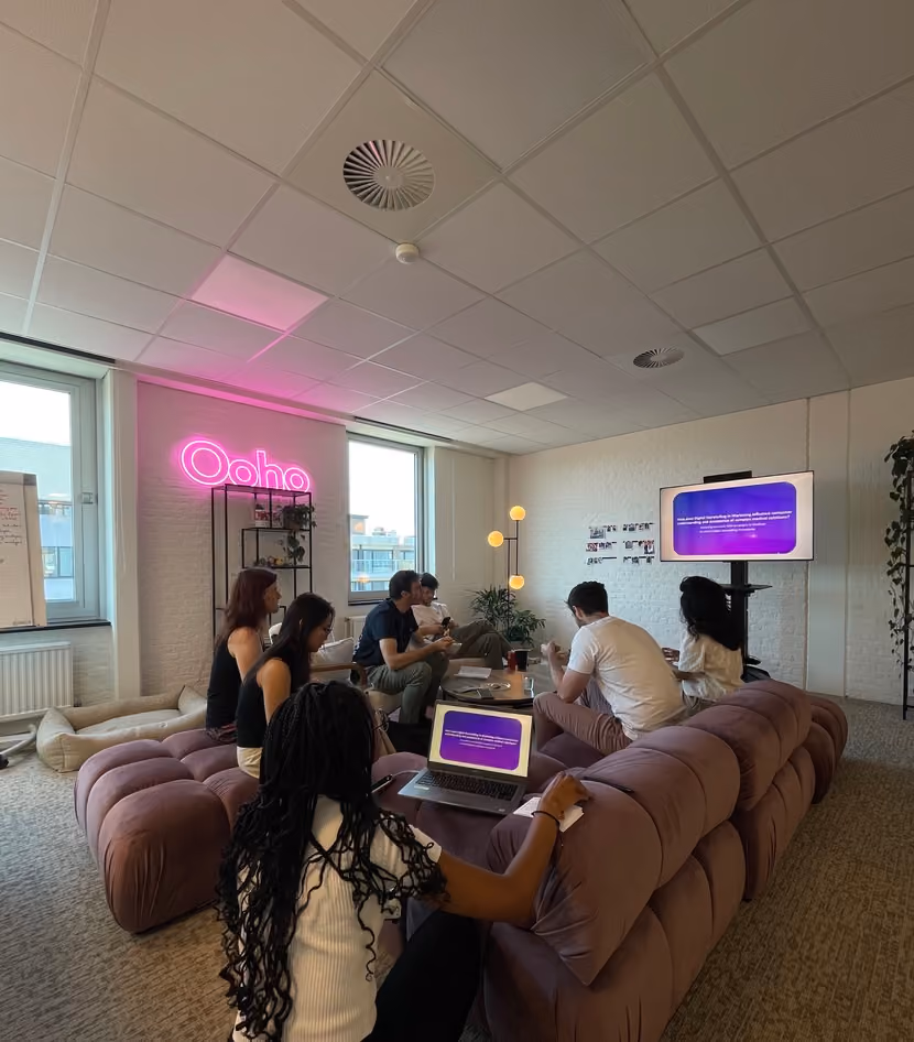 The Ooho team working together