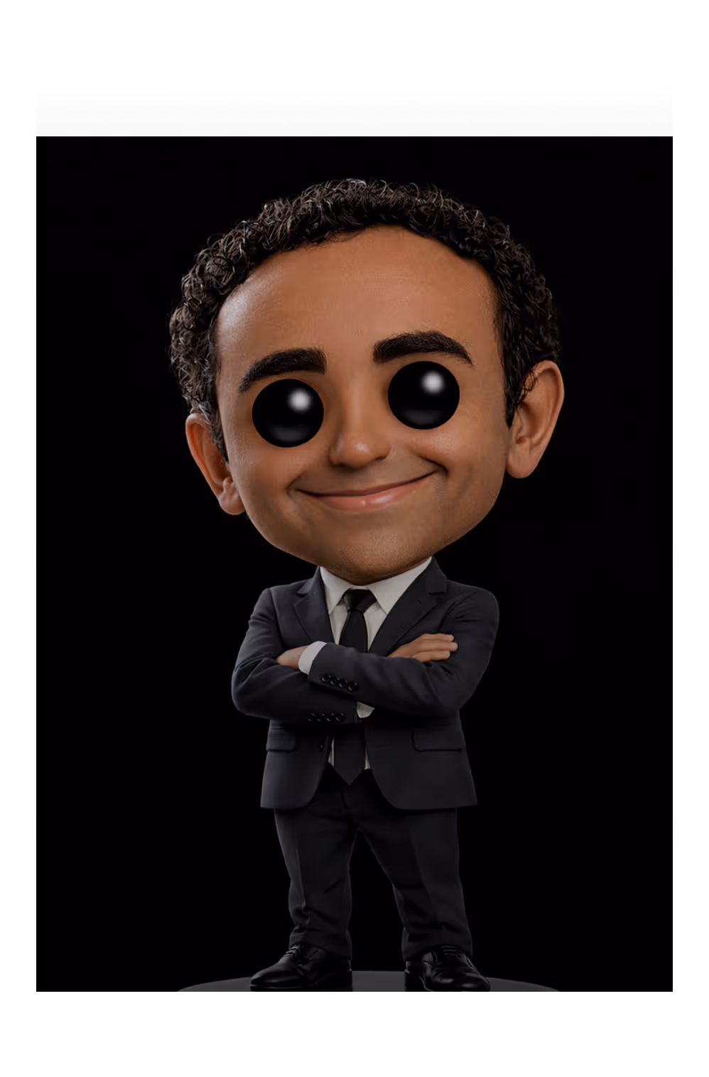 Caricature of a smiling man in a black suit with an oversized head and large black eyes, standing with arms crossed.