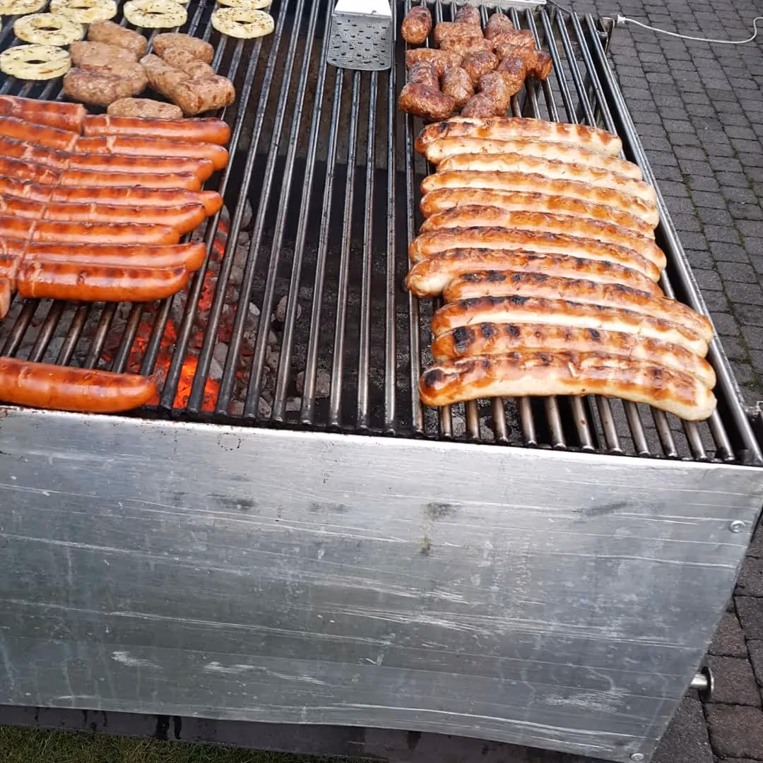 Auswahl an Buffet-Speisen