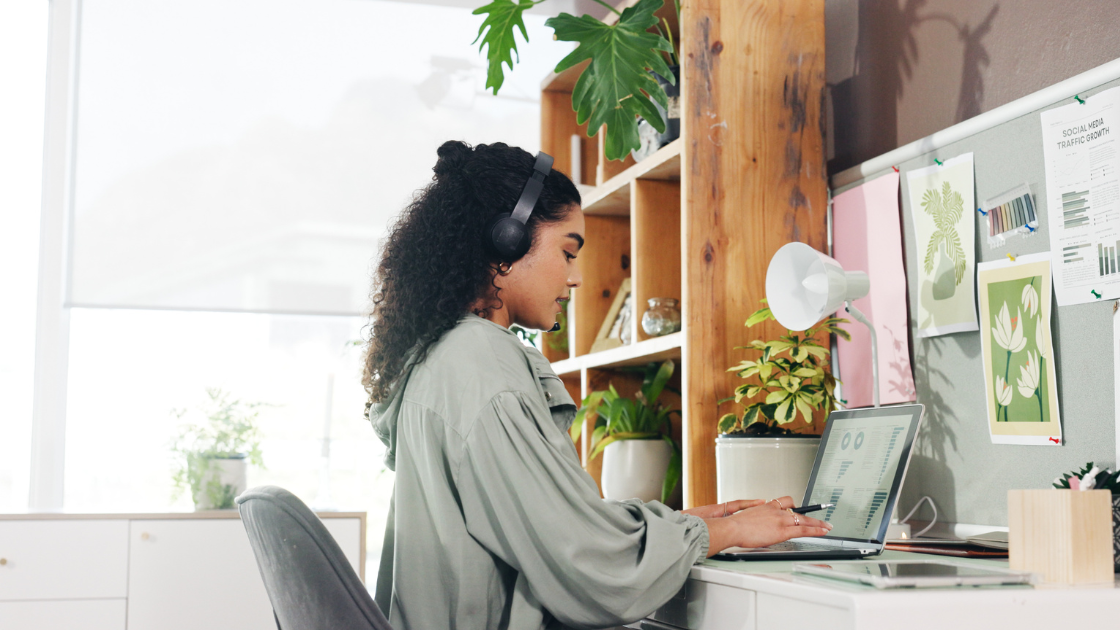 Coworking operator reviewing KPI dashboard on a computer