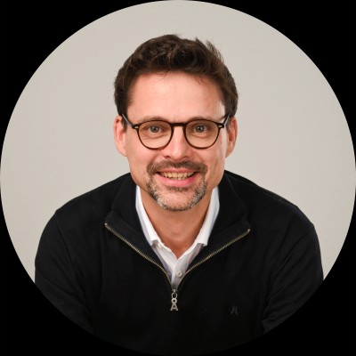 Porträt von Mario Baur, CPO & Sales bei univativ