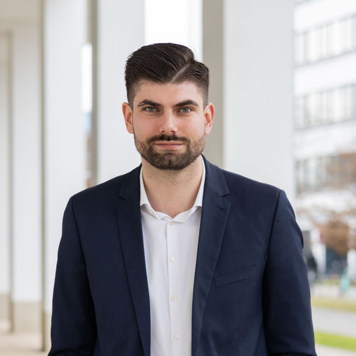 Porträt von Stephan Mathes, Geschäftsführer & CFO der univativ GmbH