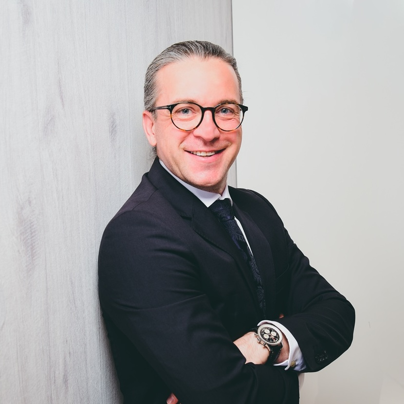 Porträt von Mario Baur, CPO & Sales bei univativ
