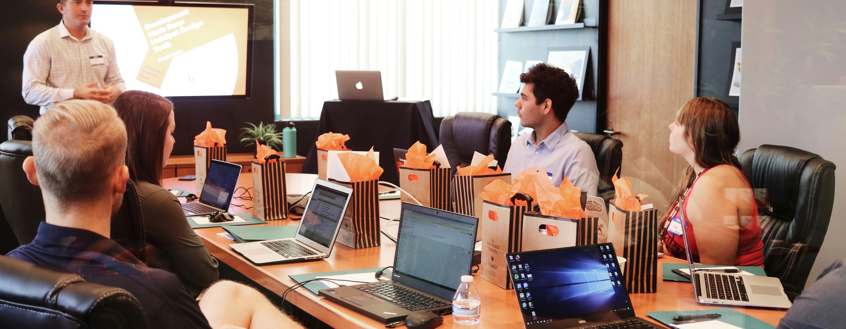 Business meeting — choosing a marketing agency — Solution Labs