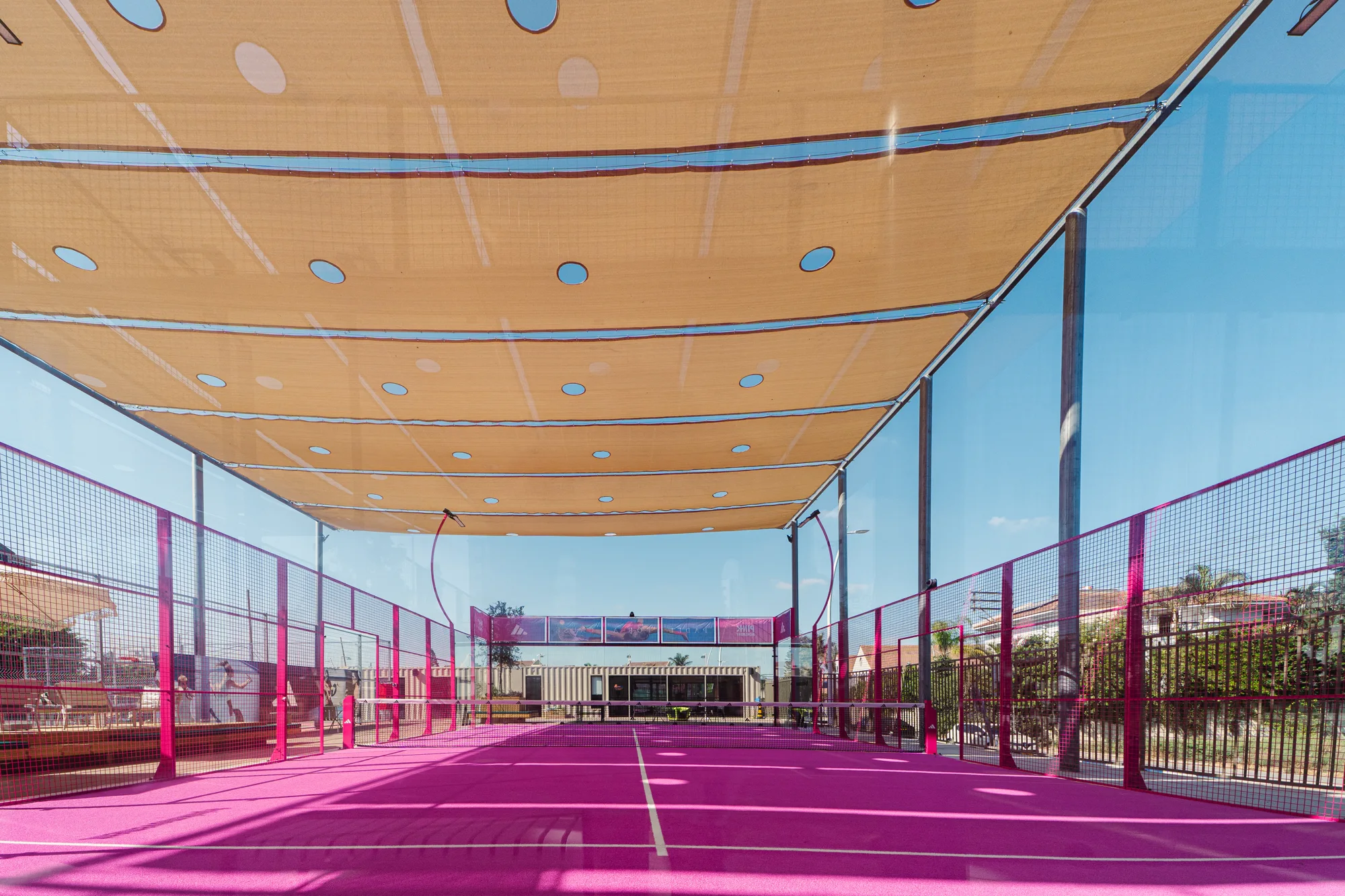 Azur — Court and shade canopy