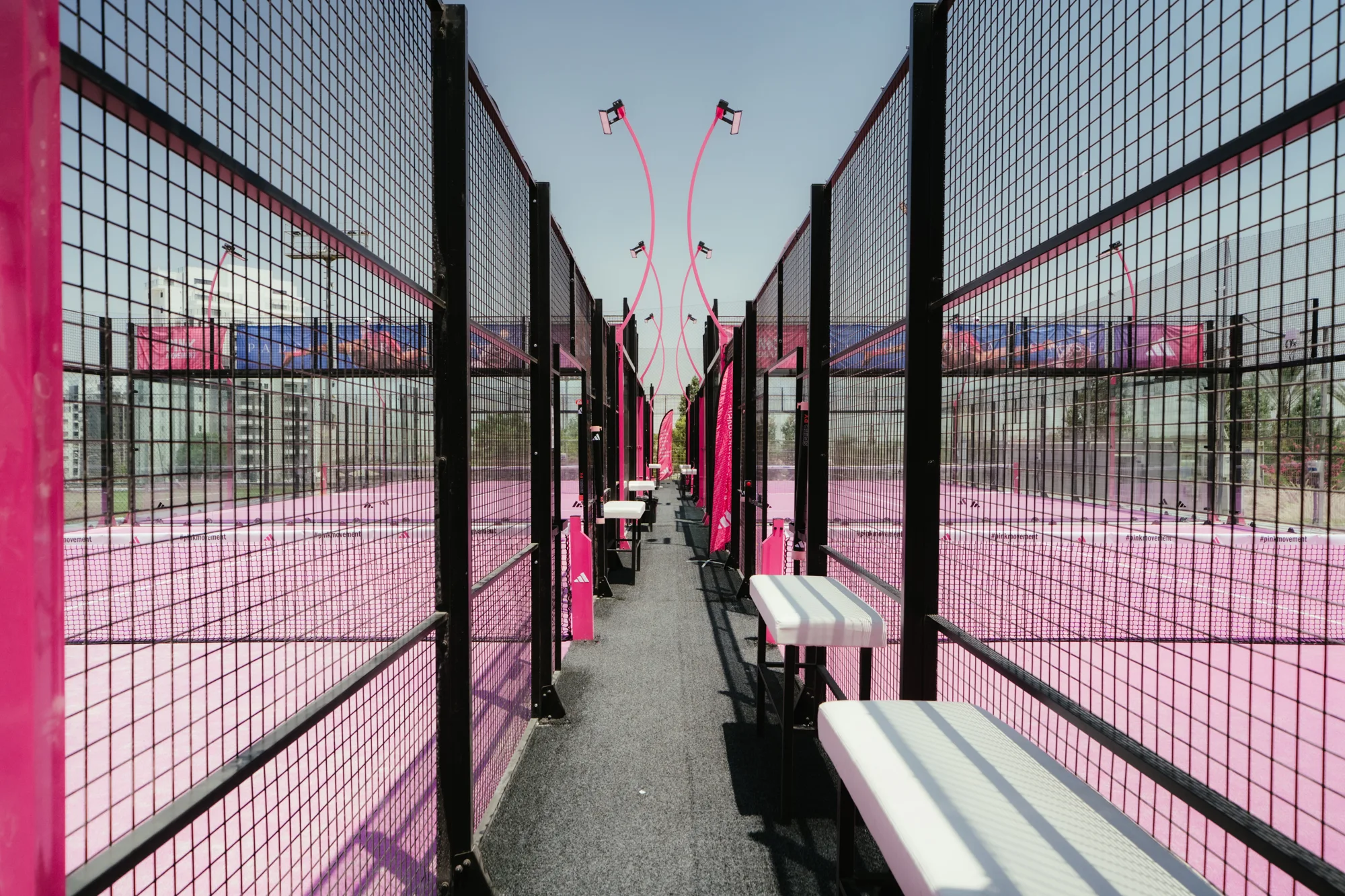 Beer-Sheva — Walkway between the courts