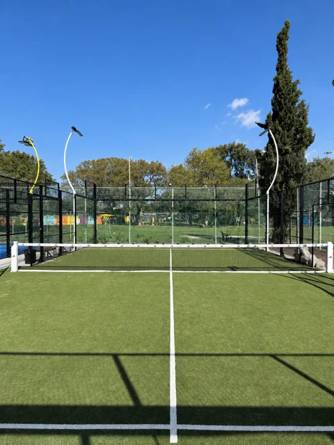 חולון — צילום מגרש 8