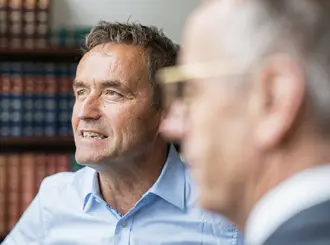 Historisches Porträt von Andreas Heinzmann zur Kanzleihistorie von Schoetz & Partner im Jahr 2000