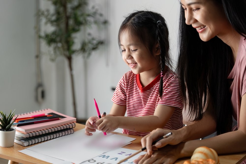 Learning together using interactive reading apps for kids