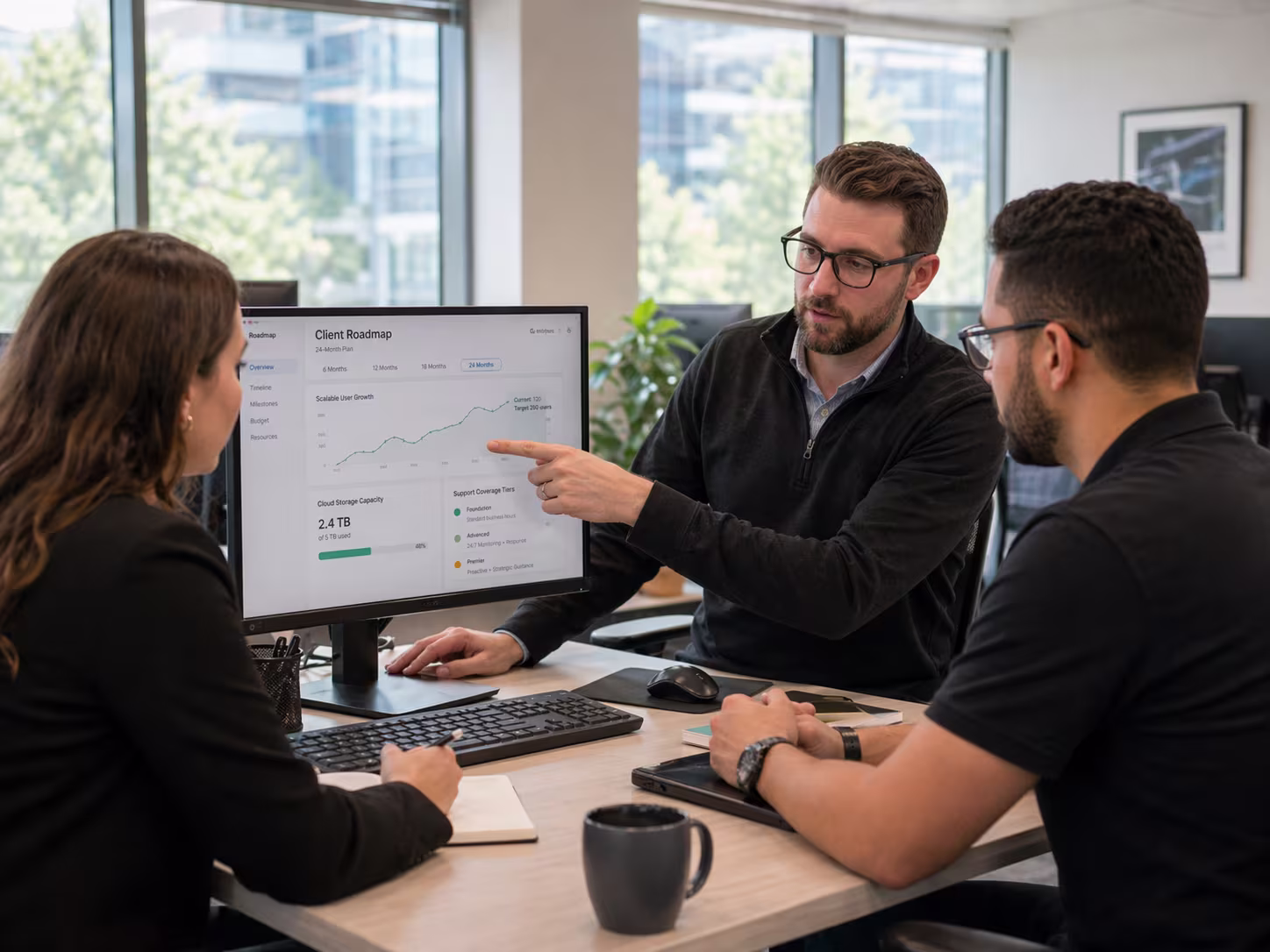 IT professional explaining managed IT services