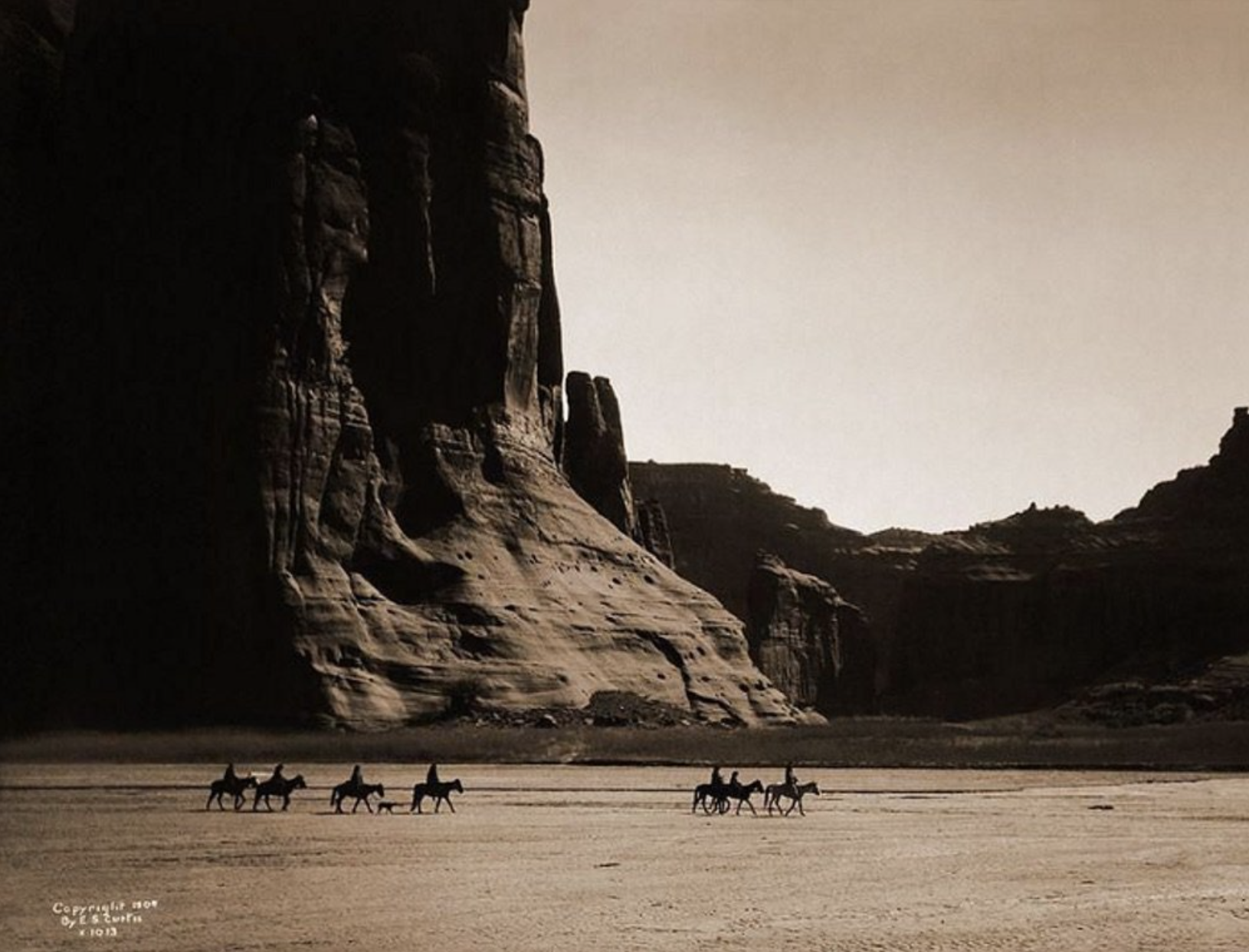 Edward S. Curtis, 1904. Cañyon de Chelly