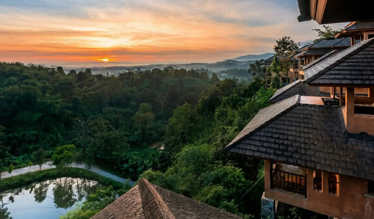 LocoSolo Chiang Mai to Chiang Rai: The Open Table