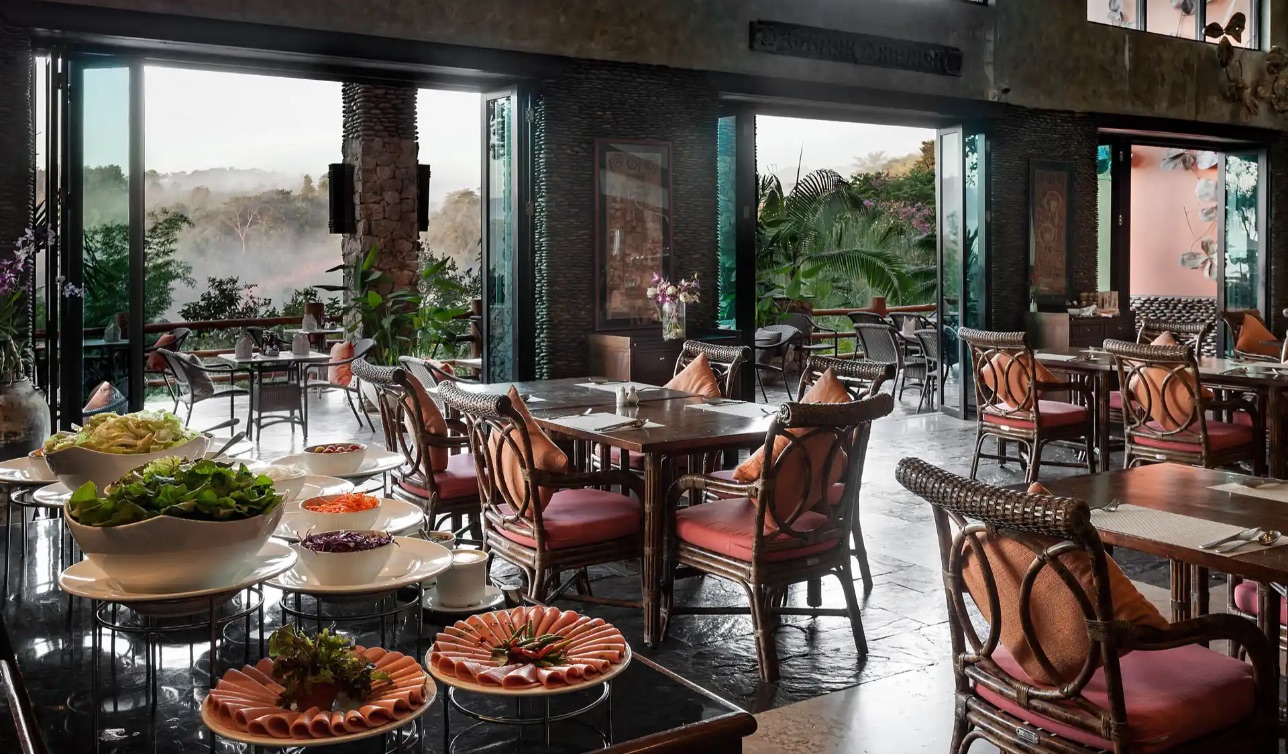 LocoSolo Chiang Mai to Chiang Rai: The Open Table