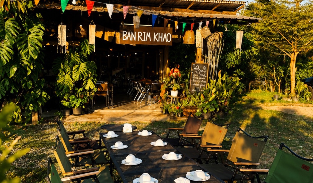 LocoSolo Chiang Mai to Chiang Rai: The Open Table