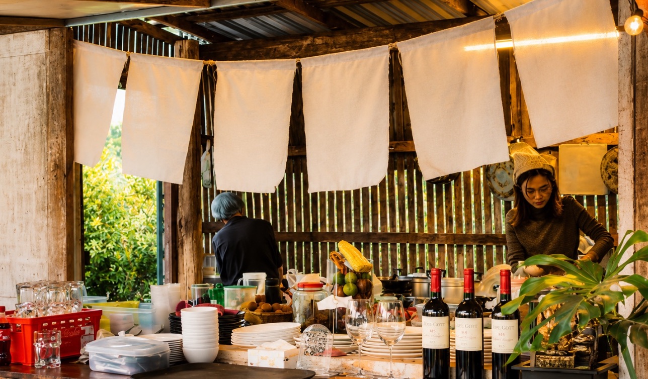 LocoSolo Chiang Mai to Chiang Rai: The Open Table