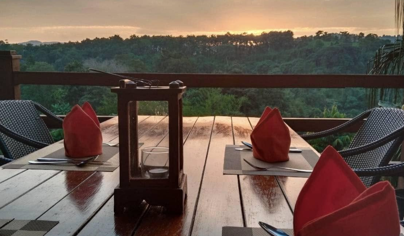 LocoSolo Chiang Mai to Chiang Rai: The Open Table