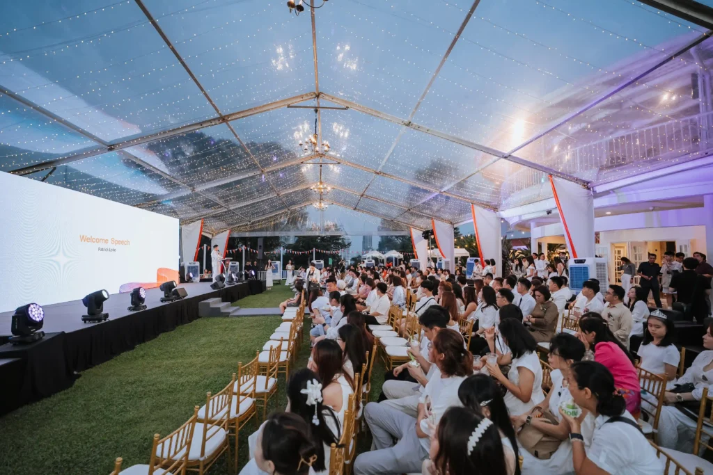 audience are listening host speaking at nexting event in Whitehouse @ The Estate on Federal Hill.