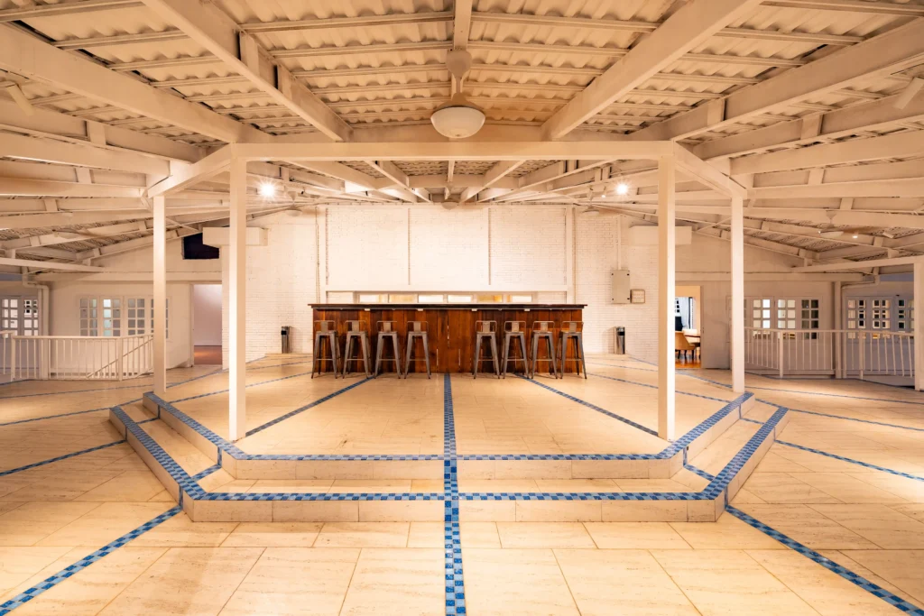 the full view of the Sky balcony at whitehouse @ The Estate on Federal Hill