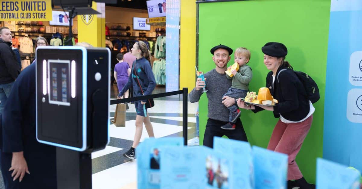 digital signage strategies use first-party data