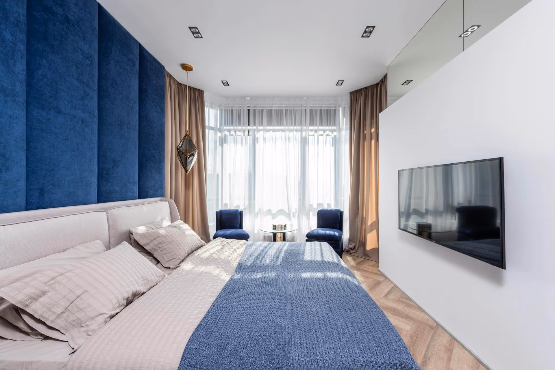 Romantic getaway package