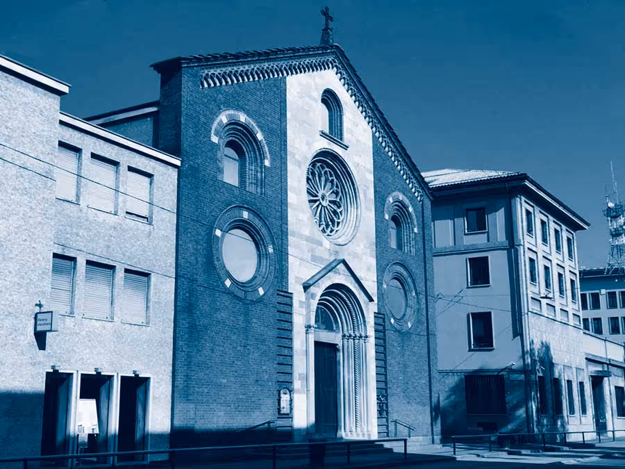 Facciata del Tempio Valdese di Milano in via Francesco Sforza 11/A