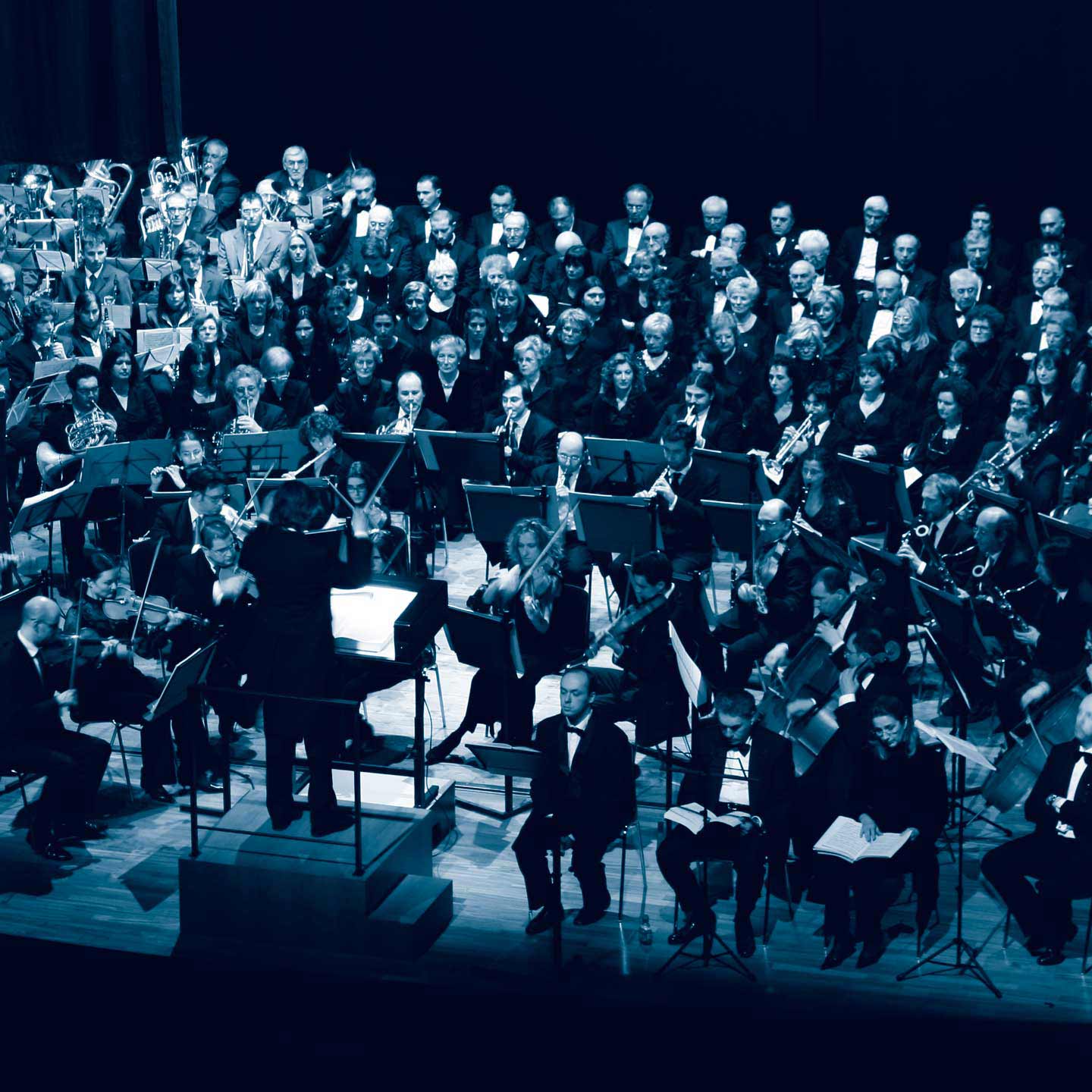Coro Accademia Corale di Milano e Orchestra Filarmonica Europea