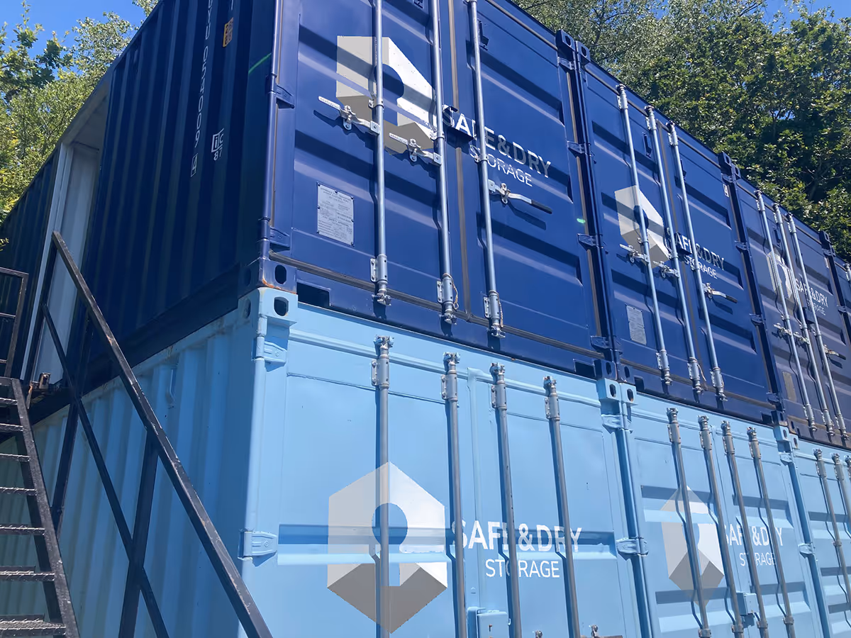 An image showing self-storage containers on the Safe & Dry site in Poole