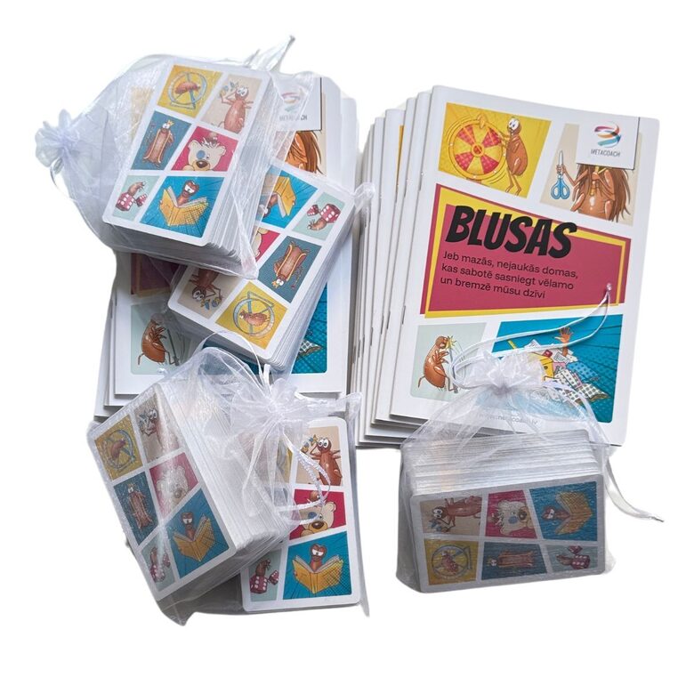 “Blusas” – metaforiskās kārtis un grāmata