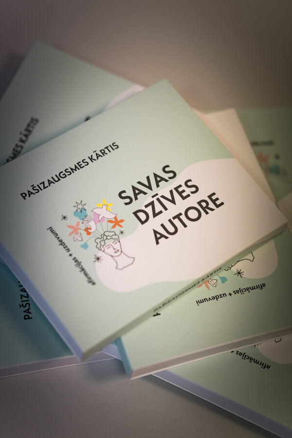 "Savas dzīves autore", pašizaugsmes kārtis